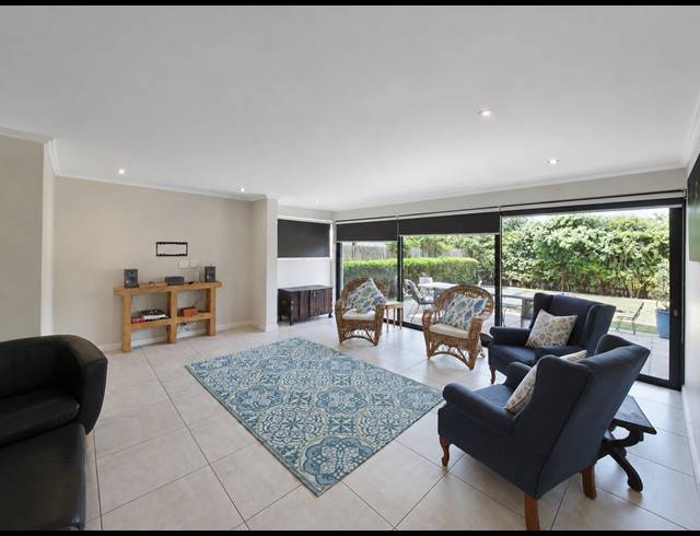3 BEDROOM HOUSE TO LET IN BALLITO CENTRAL
